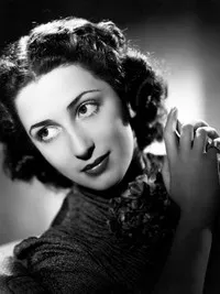 영화배우인 에다나 롬니의 대표 이미지