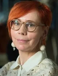 배우인 티나 멜베리의 대표 이미지