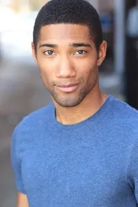 영화배우인 카터 레드우드의 대표 이미지