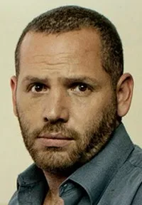 영화배우인 갈 토렌의 대표 이미지