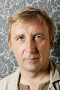 영화배우인 엘모 누가넨의 대표 이미지