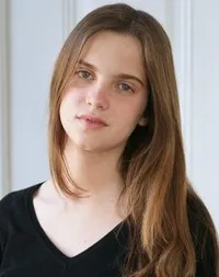 영화배우인 줄리아 팔라의 대표 이미지