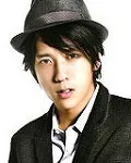 가수, 영화배우인 니노미야 카즈나리의 대표 이미지