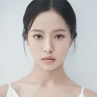 탤런트, 영화배우인 고민시의 대표 이미지