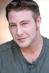 영화배우인 콜린 메츠거의 대표 이미지