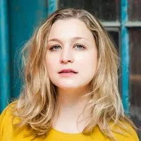 영화배우인 안나 쾨니히의 대표 이미지