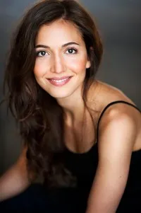 영화배우인 매기 노리의 대표 이미지