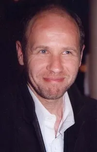 배우인 로랭 바떼유의 대표 이미지