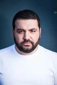 영화배우인 사힌 에리일마즈의 대표 이미지