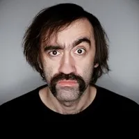 영화감독인 야쿠프 코하크의 대표 이미지