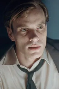 영화배우인 페테르 바르나이의 대표 이미지