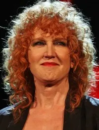 가수인 피오렐라 마노이아의 대표 이미지