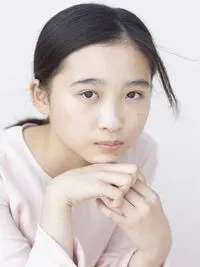 영화배우인 이토 아오이의 대표 이미지