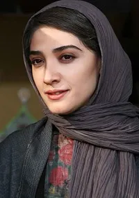 영화배우인 미나 사다티의 대표 이미지