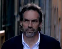 영화감독인 로버토 밀러의 대표 이미지