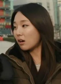 영화배우인 이정민의 대표 이미지