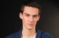 영화배우인 자렛 메이어의 대표 이미지