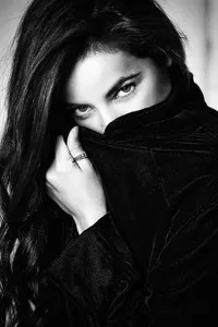 영화배우인 크리스티나 로들로의 대표 이미지