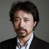 연극배우인 김충근의 대표 이미지
