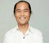 연극배우인 정선철의 대표 이미지