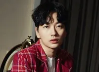 영화배우인 이동휘의 대표 이미지