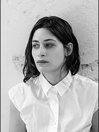 영화배우인 루이사 아라에스의 대표 이미지