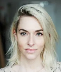 영화배우인 킴 리들의 대표 이미지