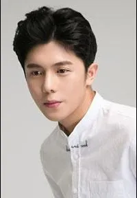 영화배우인 전수현의 대표 이미지