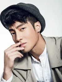 영화배우인 고한우의 대표 이미지