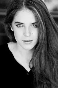 영화배우인 발렌티나 로마니의 대표 이미지