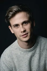 영화배우인 좀보르 예게르의 대표 이미지