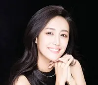 영화배우인 염로함의 대표 이미지