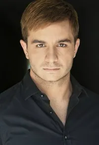 영화배우인 체이스 힌턴의 대표 이미지