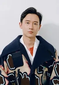 영화배우인 능문룡의 대표 이미지