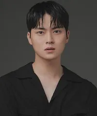 영화배우인 김현서의 대표 이미지