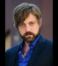 영화배우인 아흐메트 바를리의 대표 이미지