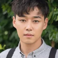 연극배우인 이휘종의 대표 이미지