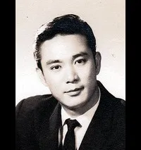 배우인 조뢰의 대표 이미지
