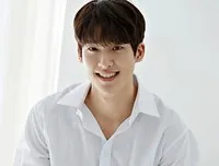 탤런트, 영화배우인 김진엽의 대표 이미지