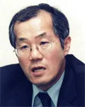 대학교수, (전직)교육공무원인 정기오의 대표 이미지