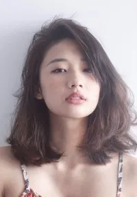 영화배우인 탕지아원의 대표 이미지