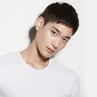 탤런트, 영화배우인 황동희의 대표 이미지