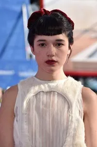 영화배우인 시몬느 부치오의 대표 이미지