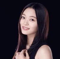 영화배우인 서아의 대표 이미지