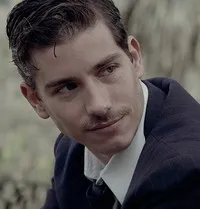 영화배우인 빅토리오 달레산드로의 대표 이미지