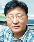 연구인인 정연섭의 대표 이미지