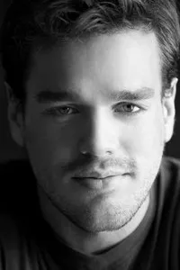 영화배우인 막심 제노아의 대표 이미지