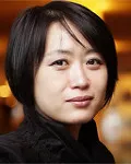 소설가인 천운영의 대표 이미지