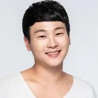 영화배우인 지웅배의 대표 이미지