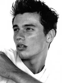 영화배우인 제시 우드로우의 대표 이미지